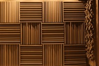 Акустическая коррекция и звукоизоляция домашнего кинотеатра панелями из акустического поролона и звукоизоляционными материалами macsound prof