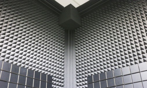 Пример применения  Комплект Ecosound Пила угловая 3 штуки(16см х 2м)+КУБ 15х15см Цвет черный графит